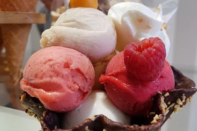 Nice Food Tour – A Full Meal on French Riviera by Do Eat Better - Socca and Pissaladière Near Saint-François-de-Paule