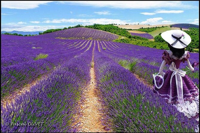 Nice: Gorges of Verdon and Fields of Lavender Tour - Moustiers-Sainte-Marie: Cliffside Village Time With Ceramics and Café Lunch
