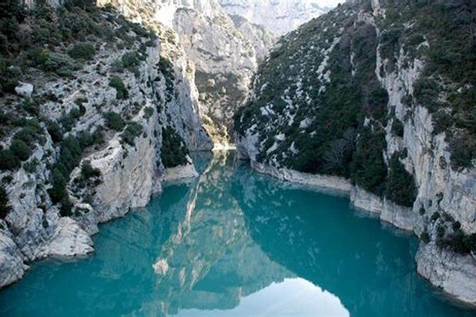 Nice: Gorges of Verdon and Fields of Lavender Tour - Lavender Fields and Lake St. Croix: The Provence Photo That Depends on Timing