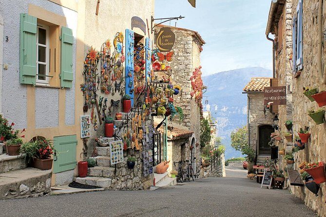 Provence and Tradition - Private Guided Tour - St-Paul-de-Vence: Artist Town Energy in a Manageable Hour