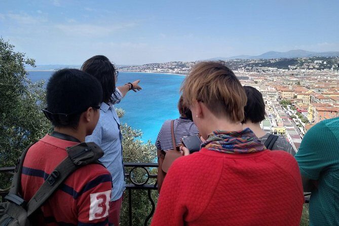 ★ Walking Tour of Old Nice and Castle Hill - The food moment: homemade pissaladière and where your guide steers you next